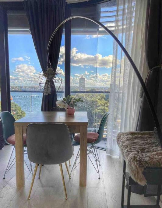 Apartment Luxury In Lavender Bay For Vivid Sydney