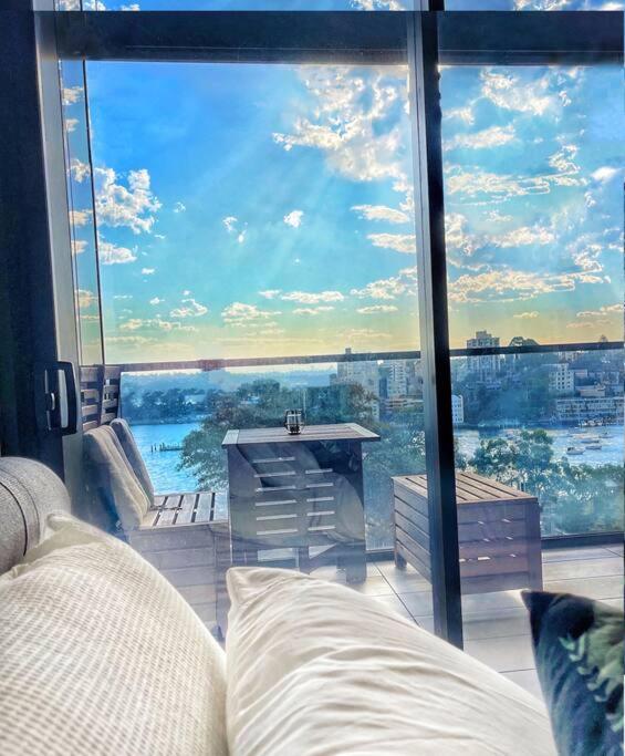 Luxury In Lavender Bay For Vivid Apartment *